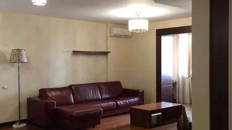 $160000 / Срибнокильска 12, Киев, Киев / Продажа / Квартира / 128 кв.м. / 3 комнат