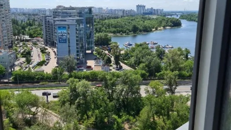 $127000 / Никольско-Слободская 1а, Киев, Киев / Продажа / Квартира / 76 кв.м. / 2 комнат