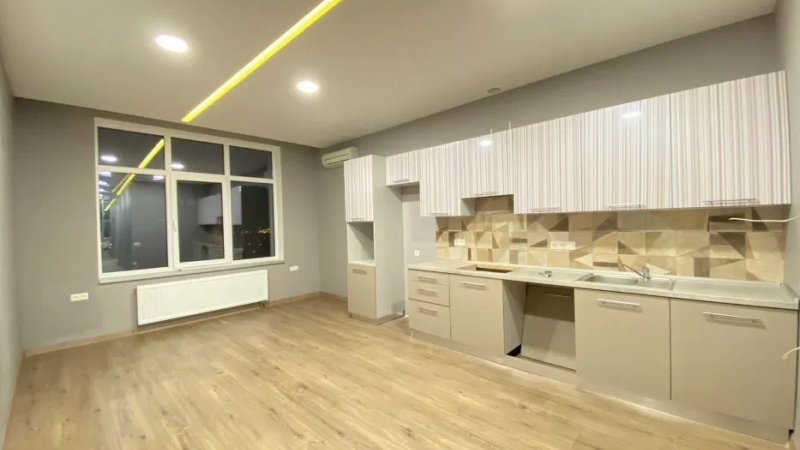 $299000 / Драгомирова 17, Киев, Киев / Продажа / Квартира / 92 кв.м. / 3 комнат