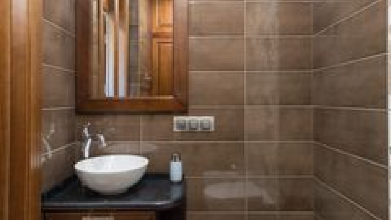 $650000 / Дмитриевская 75, Киев, Киев / Продажа / Квартира / 180 кв.м. / 4 комнат