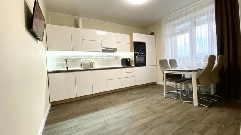 $125000 / Бажана проспект 16, Киев, Киев / Продажа / Квартира / 73 кв.м. / 2 комнат