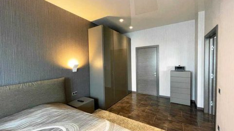 $299000 / Островского 40, Киев, Киев / Продажа / Квартира / 81 кв.м. / 2 комнат