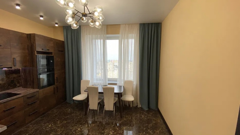 $180000 / Никольско-Слободская 3а, Киев, Киев / Продажа / Квартира / 76 кв.м. / 2 комнат
