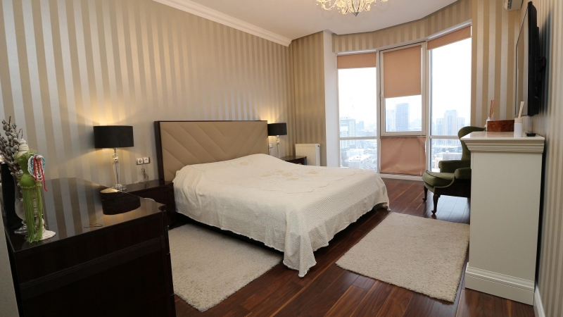 $310000 / Лабораторный переулок 6, Киев, Киев / Продажа / Квартира / 126 кв.м. / 4 комнат