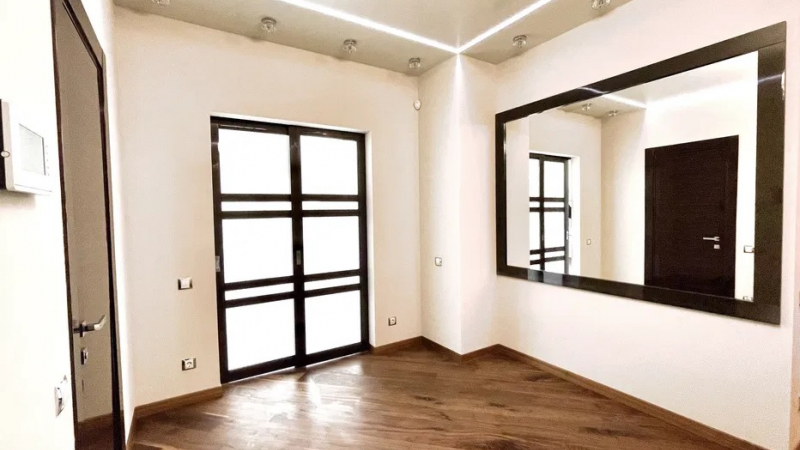 $630000 / Драгомирова 5, Киев, Киев / Продажа / Квартира / 140 кв.м. / 3 комнат