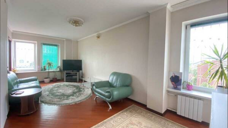 $180000 / Мельникова 83д, Киев, Киев / Продажа / Квартира / 142 кв.м. / 4 комнат