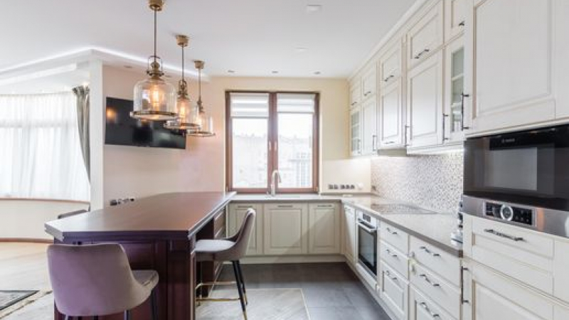 $650000 / Дмитриевская 75, Киев, Киев / Продажа / Квартира / 180 кв.м. / 4 комнат
