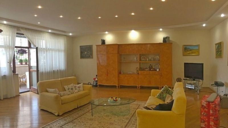 $290000 / Павловская 18, Киев, Киев / Продажа / Квартира / 145 кв.м. / 3 комнат