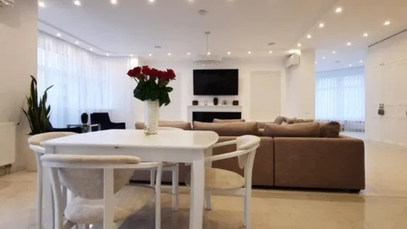 $480000 / Коновальца 32а, Киев, Киев / Продажа / Квартира / 153 кв.м. / 3 комнат