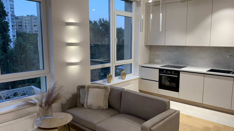 $249000 / Жилянская 68, Киев, Киев / Продажа / Квартира / 70 кв.м. / 3 комнат