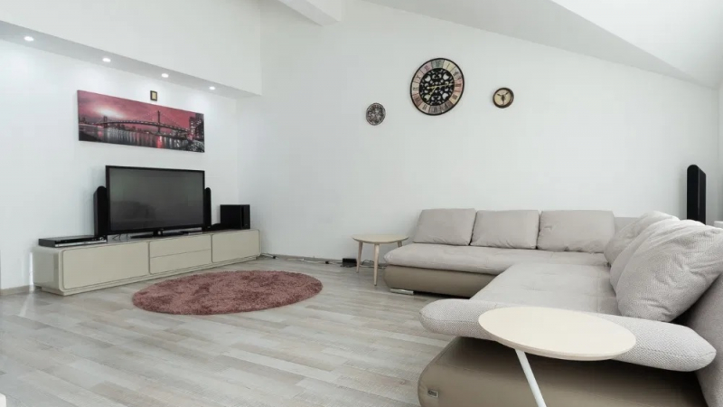 $150000 / Луценко 14а, Киев, Киев / Продажа / Квартира / 98 кв.м. / 3 комнат