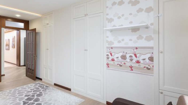 $650000 / Дмитриевская 75, Киев, Киев / Продажа / Квартира / 180 кв.м. / 4 комнат