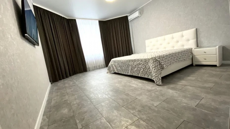 $125000 / Бажана проспект 16, Киев, Киев / Продажа / Квартира / 73 кв.м. / 2 комнат
