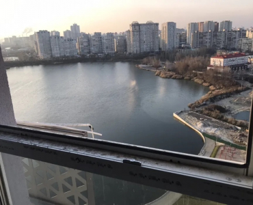 $73000 / Ревуцкого 40г, Киев, Киев / Продажа / Квартира / 52 кв.м. / 2 комнат
