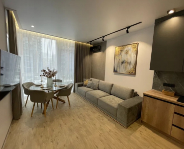 $305000 / Предславинская 57, Киев, Киев / Продажа / Квартира / 81 кв.м. / 3 комнат